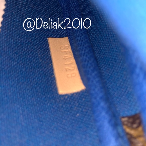 SOLD! Louis Vuitton Mini Pochette Venice Vivienne - Picture 8 of 8